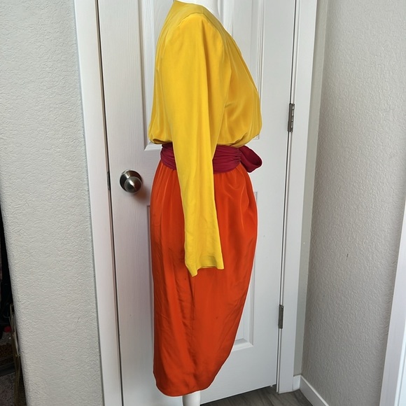 Gillian Silk Wrap Crepe Haute Couture Wrap Dress Vintage 80s - Picture 16 of 17